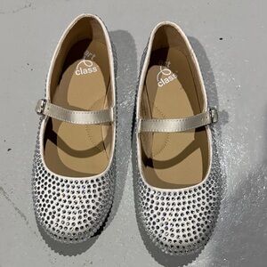 Art Class Glittery Silver Dress Shoes